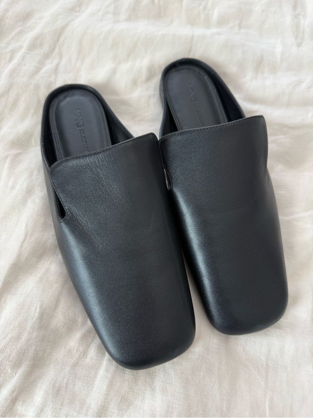 MNG Selection Leather Mules EUC 1402